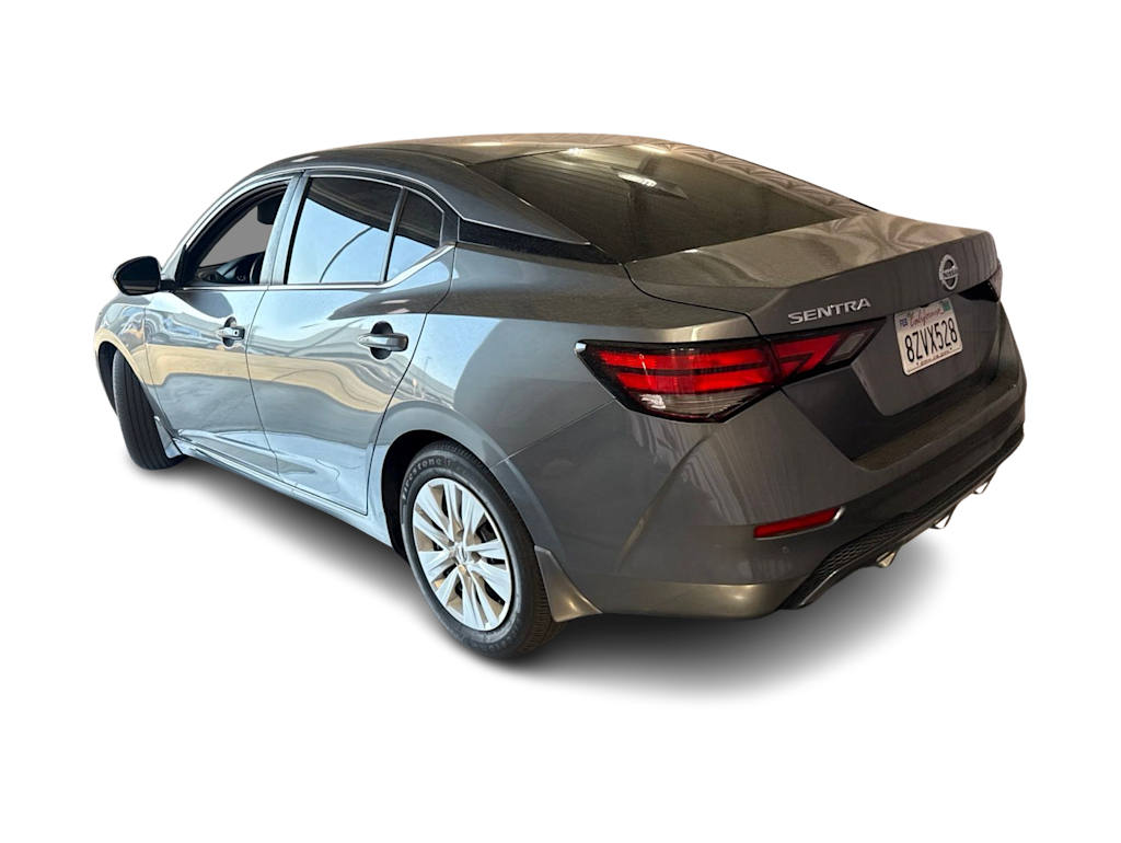 Thumbnail: 2022 Nissan Sentra - 4