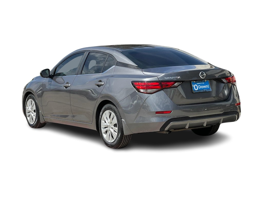 Thumbnail: 2022 Nissan Sentra - 4