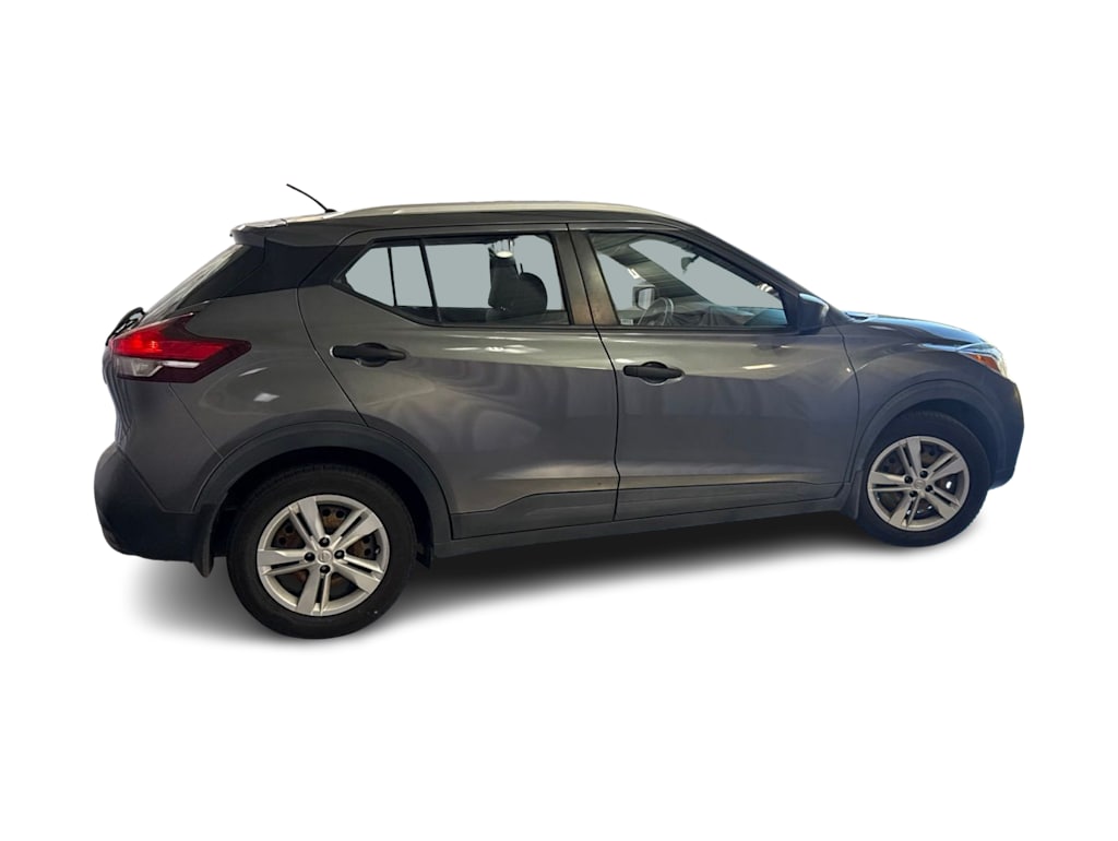 Thumbnail: 2019 Nissan Kicks - 16