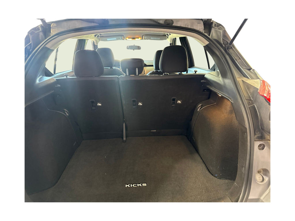 Thumbnail: 2019 Nissan Kicks - 13