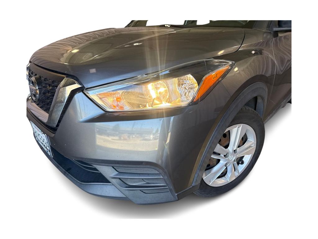 Thumbnail: 2019 Nissan Kicks - 18