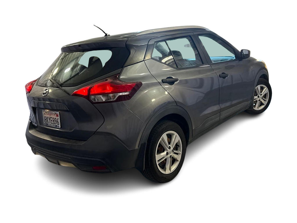 Thumbnail: 2019 Nissan Kicks - 17