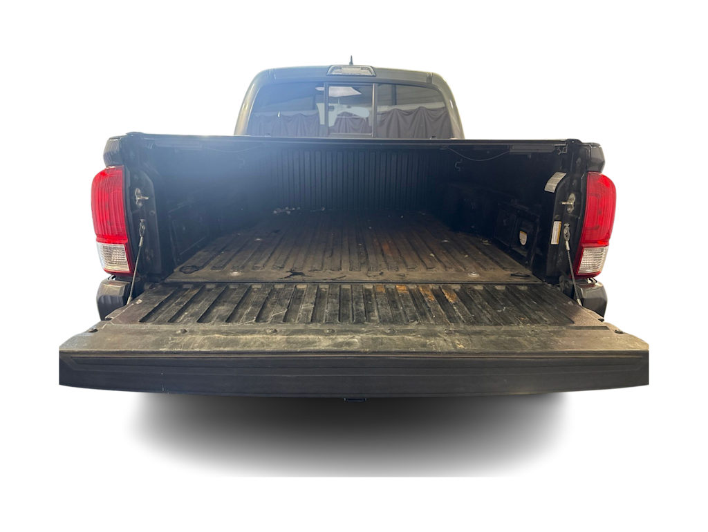 Thumbnail: 2016 Toyota Tacoma - 13