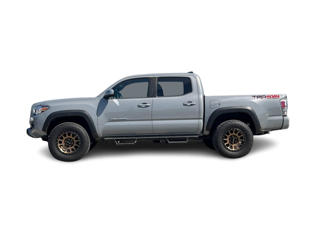Thumbnail: 2021 Toyota Tacoma - 3