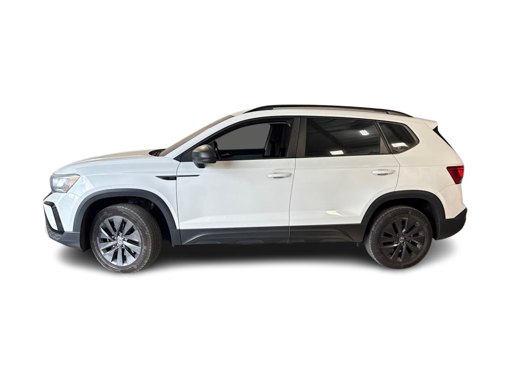 Thumbnail: 2022 Volkswagen Taos - 3