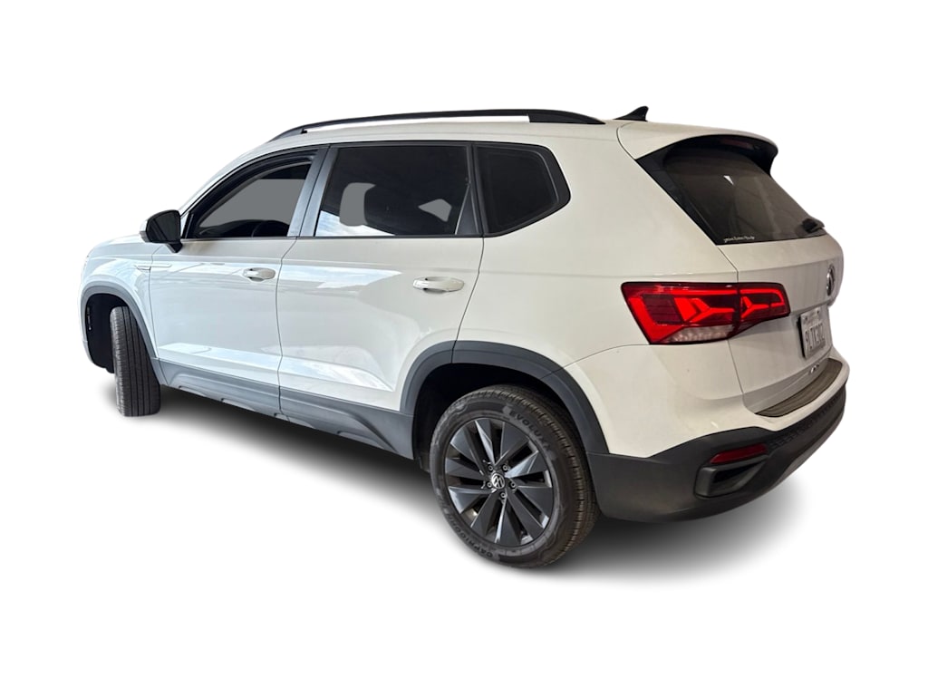 Thumbnail: 2022 Volkswagen Taos - 4