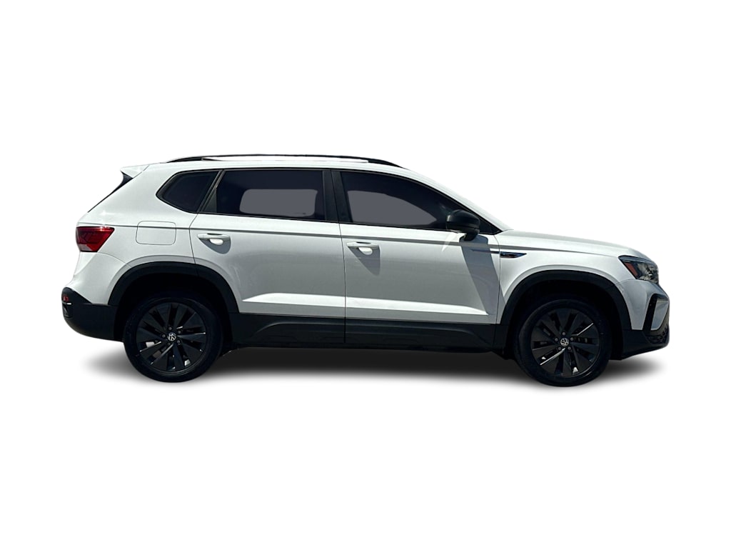 Thumbnail: 2022 Volkswagen Taos - 21