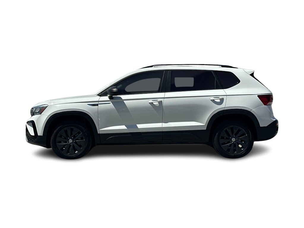 Thumbnail: 2022 Volkswagen Taos - 3