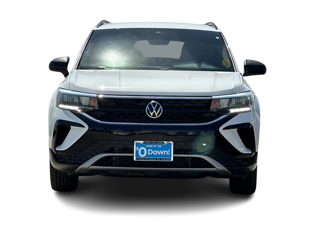 Thumbnail: 2022 Volkswagen Taos - 6