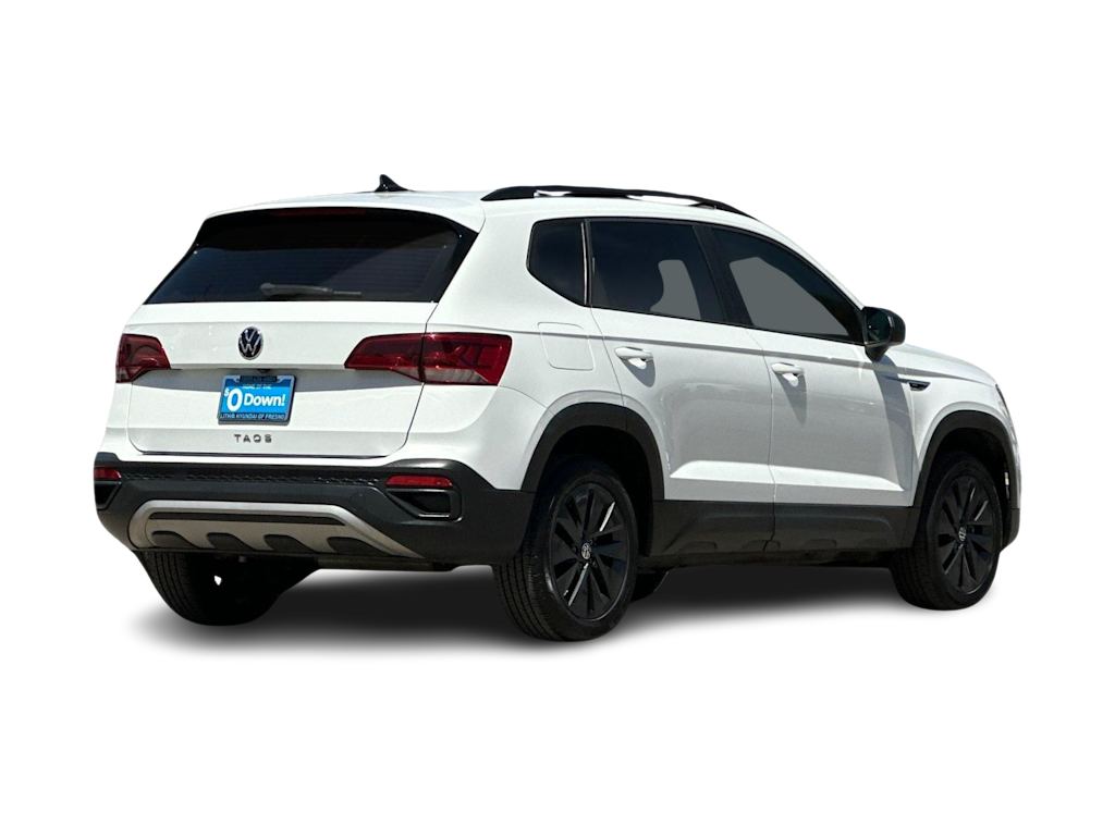 Thumbnail: 2022 Volkswagen Taos - 20