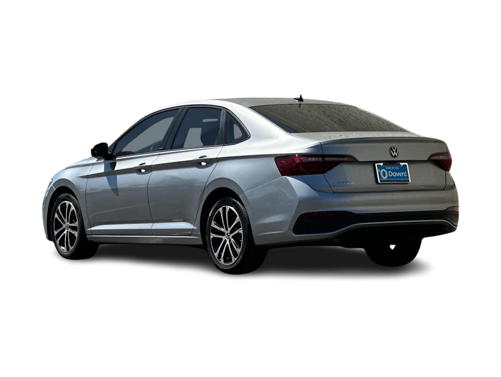 Thumbnail: 2024 Volkswagen Jetta - 4