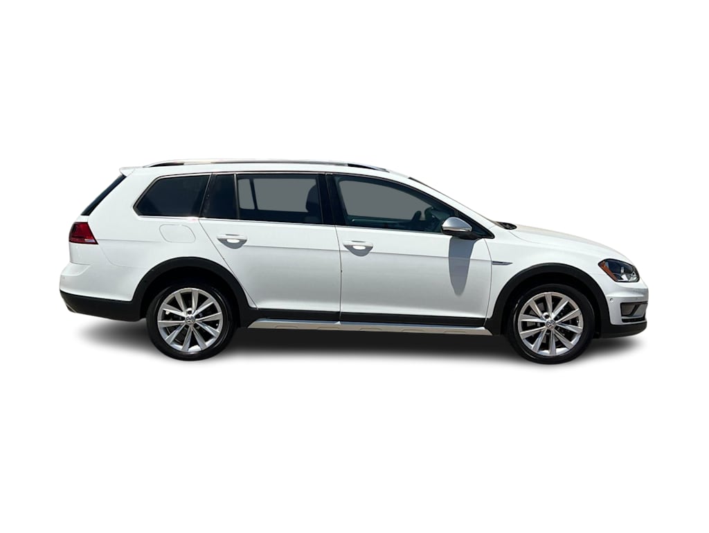 Thumbnail: 2017 Volkswagen Golf - 20