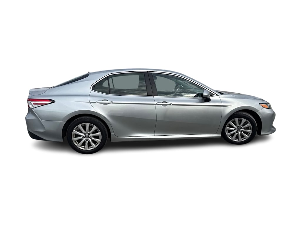Thumbnail: 2018 Toyota Camry - 15