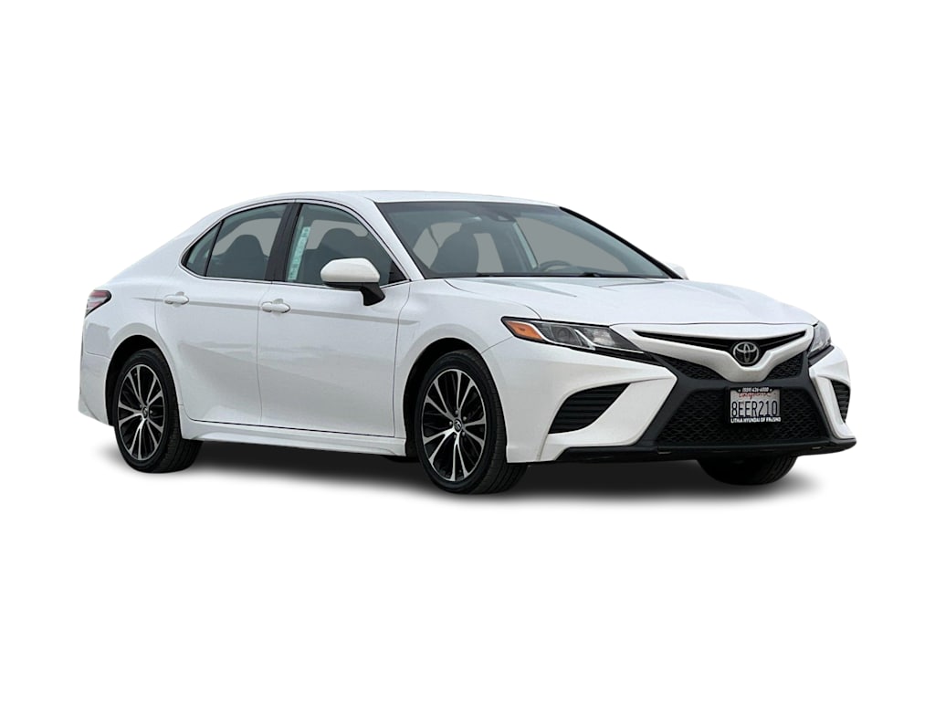 2019 Toyota Camry SE 21