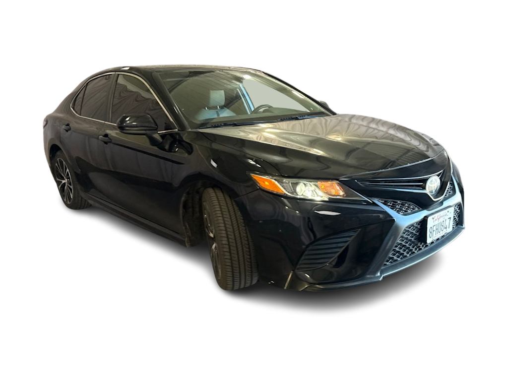 Thumbnail: 2018 Toyota Camry - 15