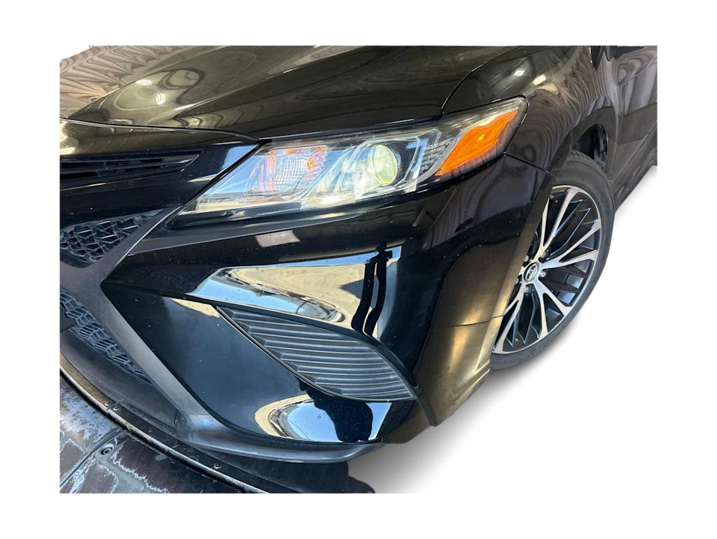 Thumbnail: 2018 Toyota Camry - 18