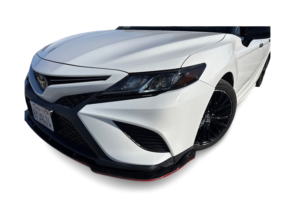 Thumbnail: 2019 Toyota Camry - 19