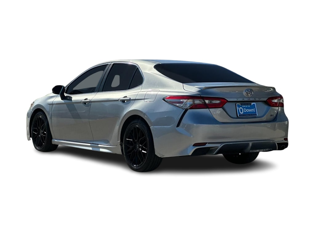 Thumbnail: 2018 Toyota Camry - 4