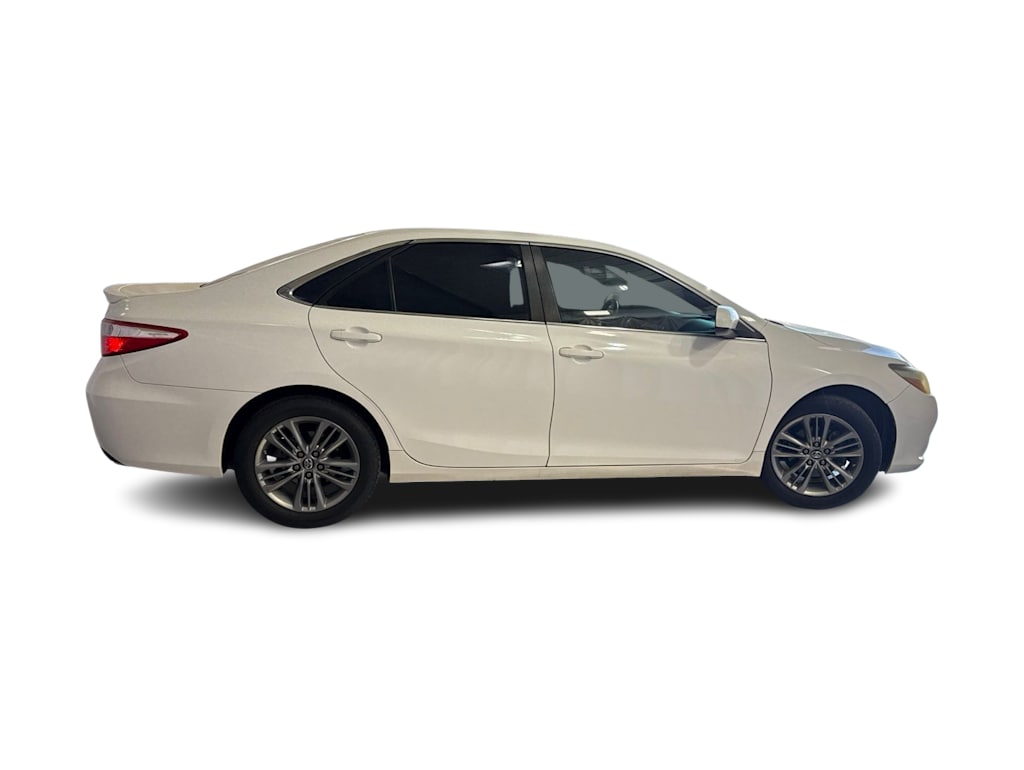 Thumbnail: 2016 Toyota Camry - 16