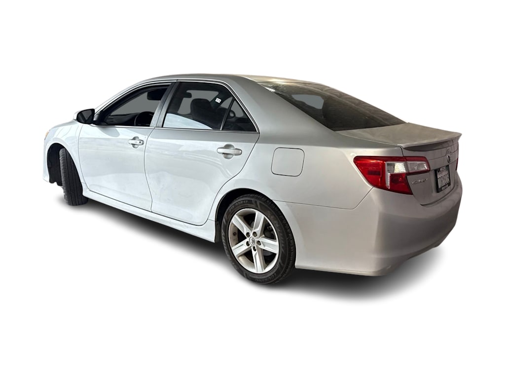 Thumbnail: 2014 Toyota Camry - 4