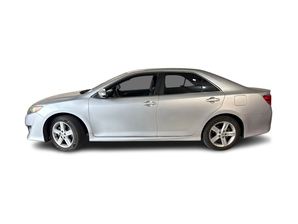 Thumbnail: 2014 Toyota Camry - 3