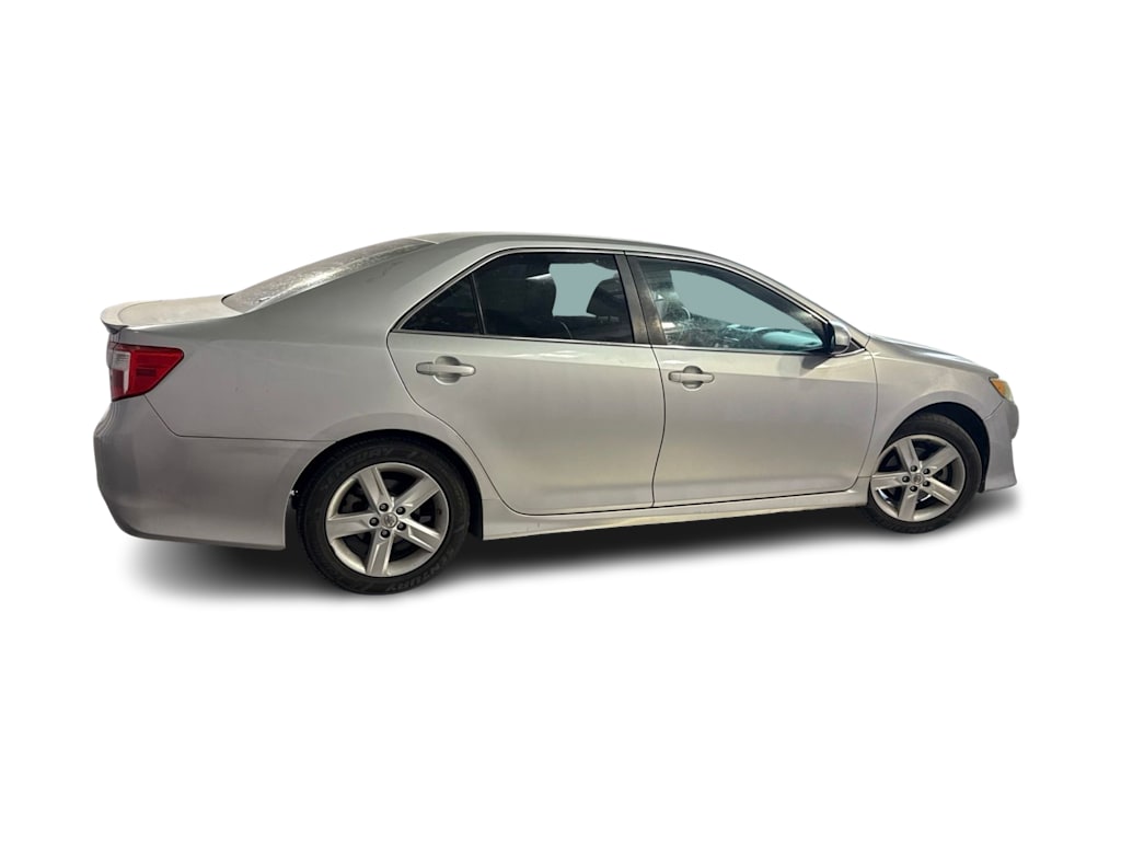 Thumbnail: 2014 Toyota Camry - 13