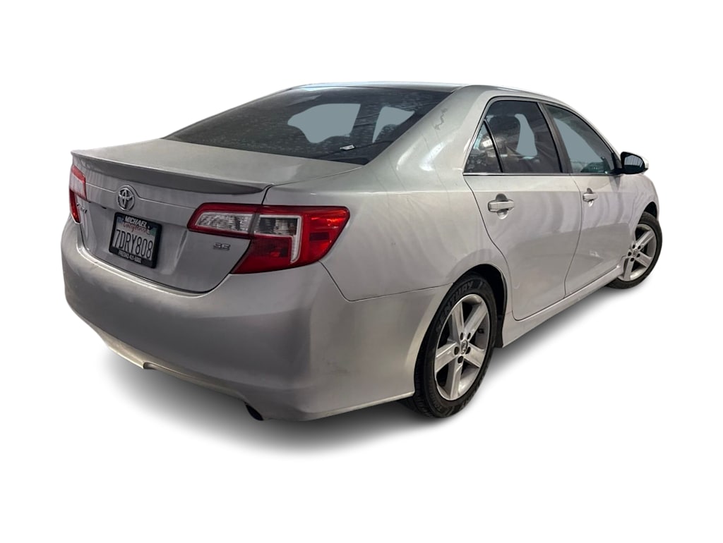 Thumbnail: 2014 Toyota Camry - 14