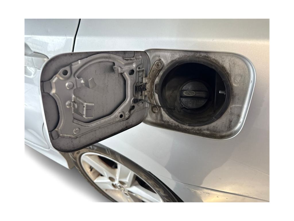 Thumbnail: 2014 Toyota Camry - 16