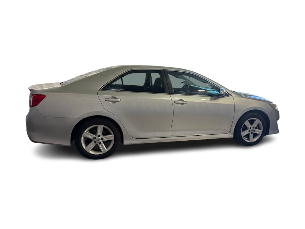 Thumbnail: 2013 Toyota Camry - 15