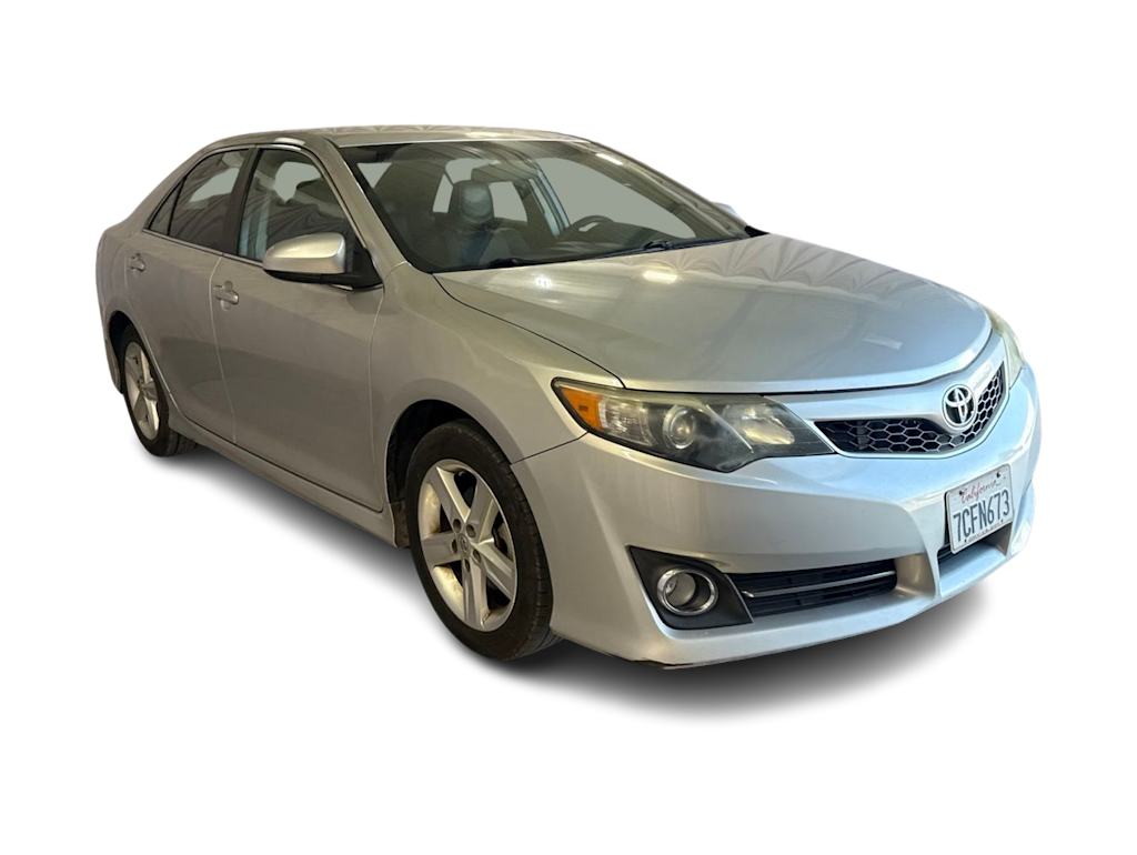 Thumbnail: 2013 Toyota Camry - 14