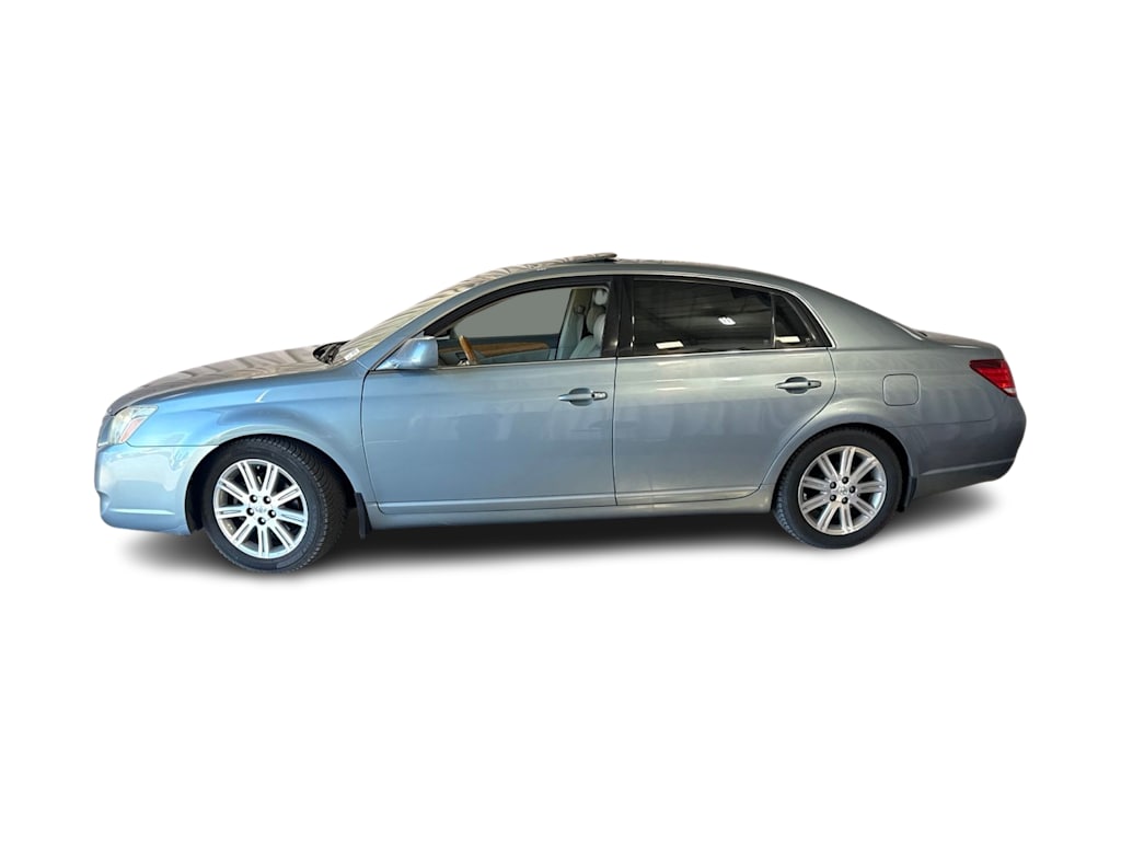 Thumbnail: 2005 Toyota Avalon - 3
