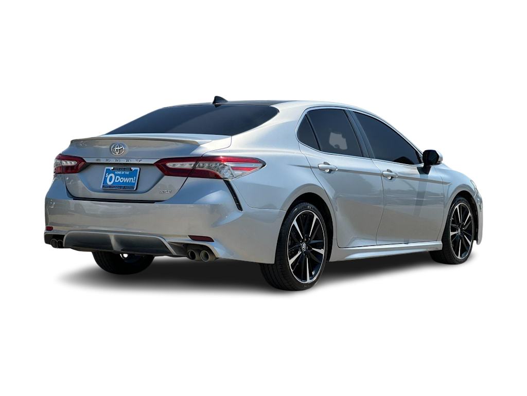 Thumbnail: 2019 Toyota Camry - 18