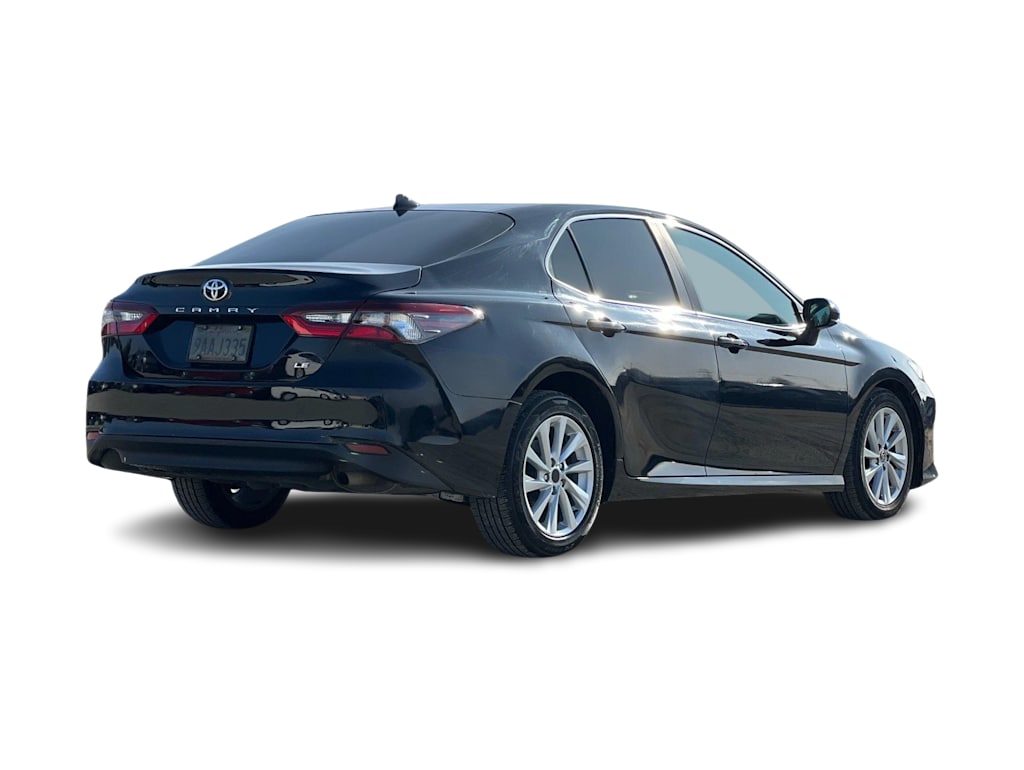 2022 Toyota Camry LE 19