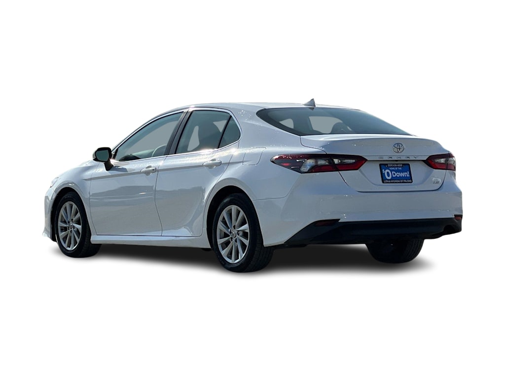 2022 Toyota Camry LE 4