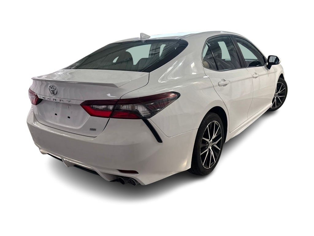 Thumbnail: 2022 Toyota Camry - 18