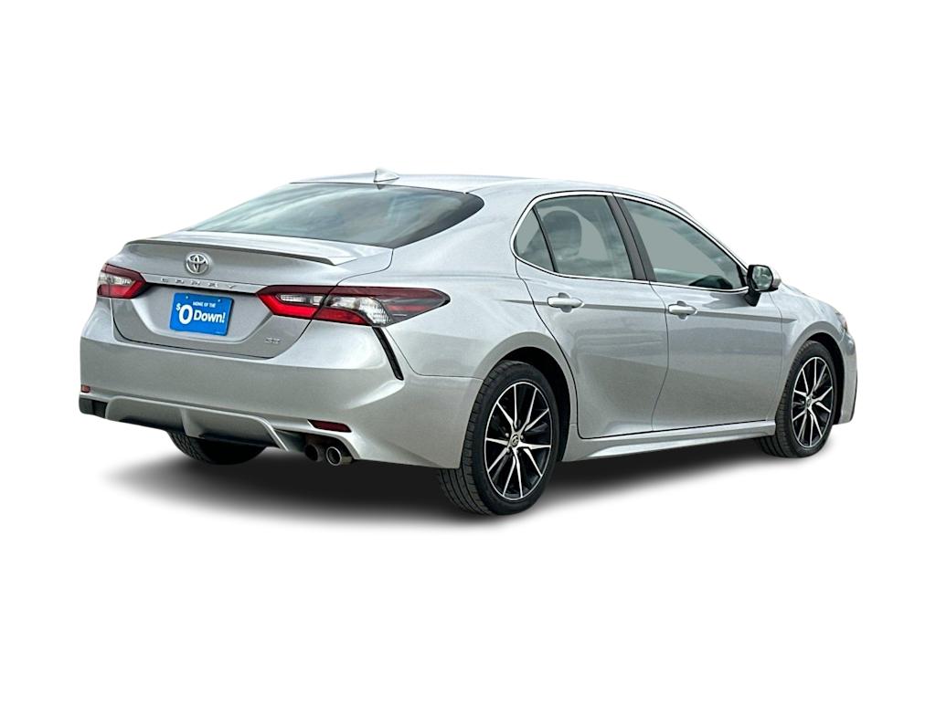 2021 Toyota Camry SE 18