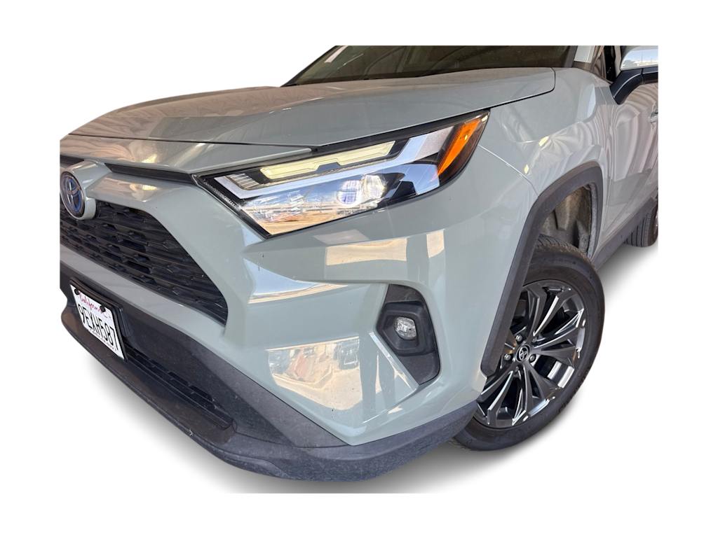 Thumbnail: 2023 Toyota RAV4 - 18