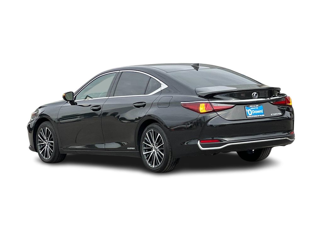 Thumbnail: 2022 Lexus ES - 4