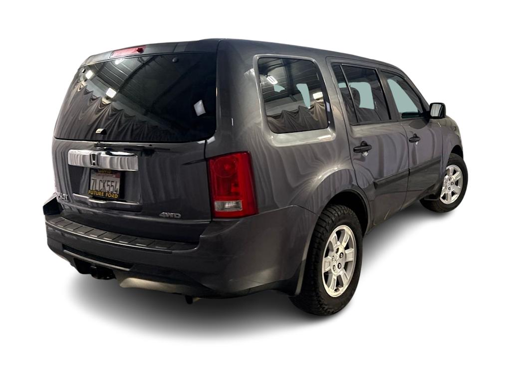Thumbnail: 2015 Honda Pilot - 17