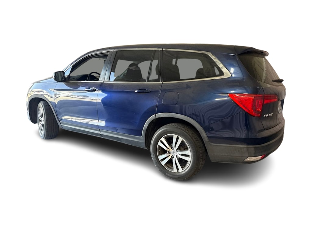 Thumbnail: 2017 Honda Pilot - 4