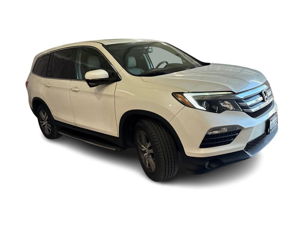 Thumbnail: 2017 Honda Pilot - 12