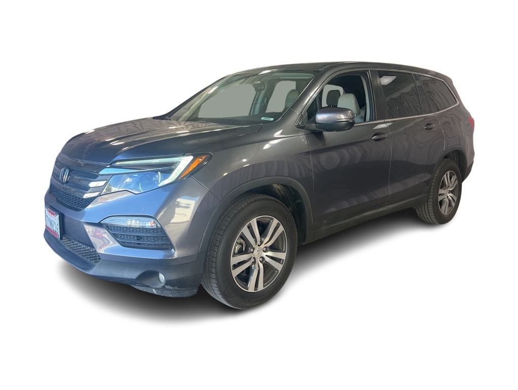 Thumbnail: 2017 Honda Pilot - 16