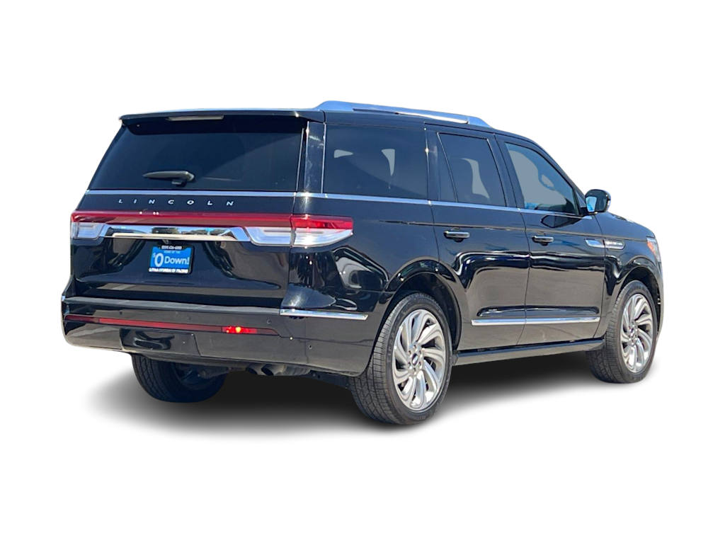 Thumbnail: 2023 Lincoln Navigator - 18