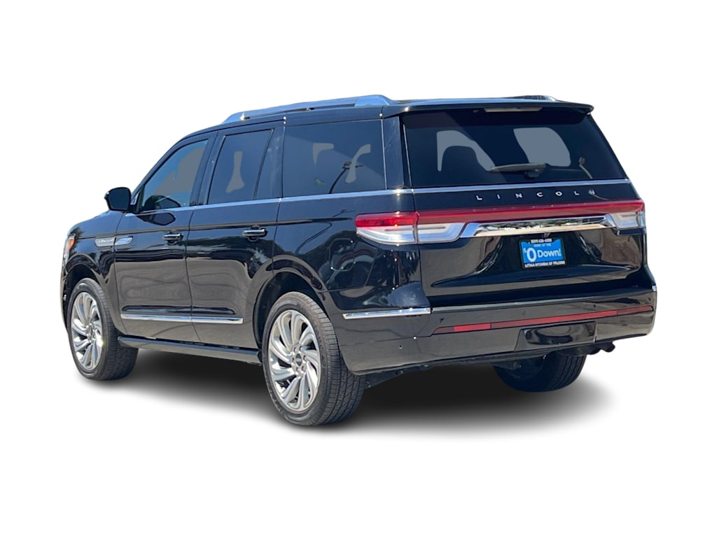 Thumbnail: 2023 Lincoln Navigator - 4