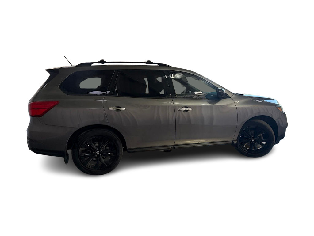 Thumbnail: 2018 Nissan Pathfinder - 16