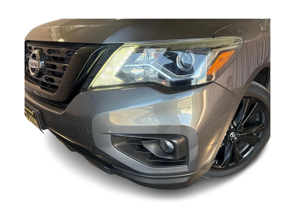 Thumbnail: 2018 Nissan Pathfinder - 18