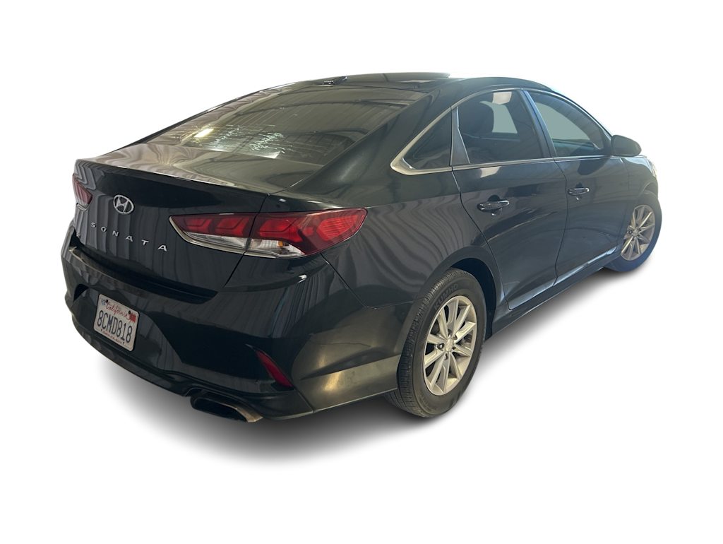 Thumbnail: 2018 Hyundai Sonata - 18