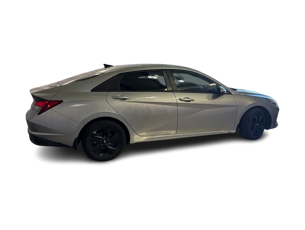 Thumbnail: 2022 Hyundai Elantra - 16