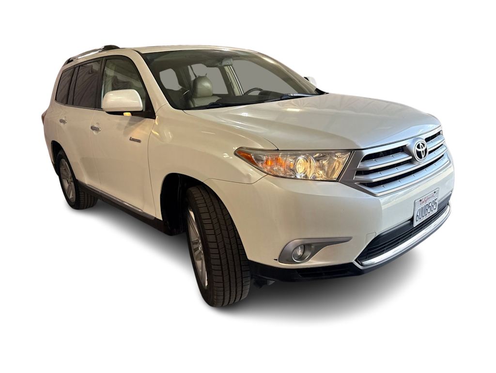 Thumbnail: 2012 Toyota Highlander - 16