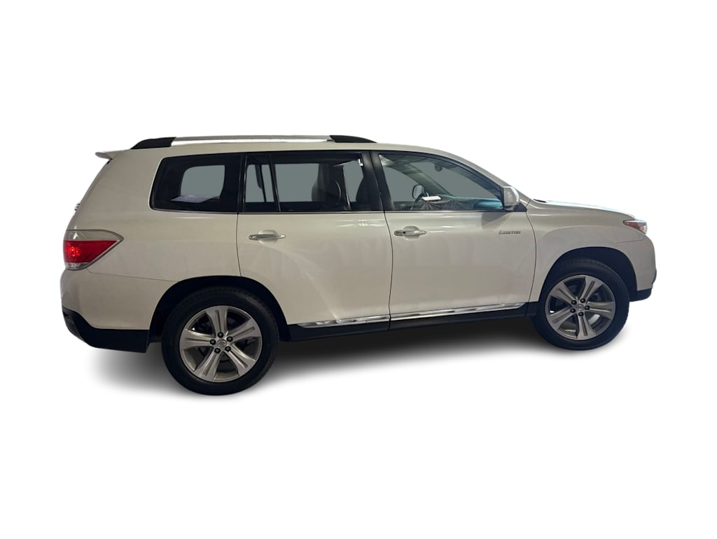 Thumbnail: 2012 Toyota Highlander - 17
